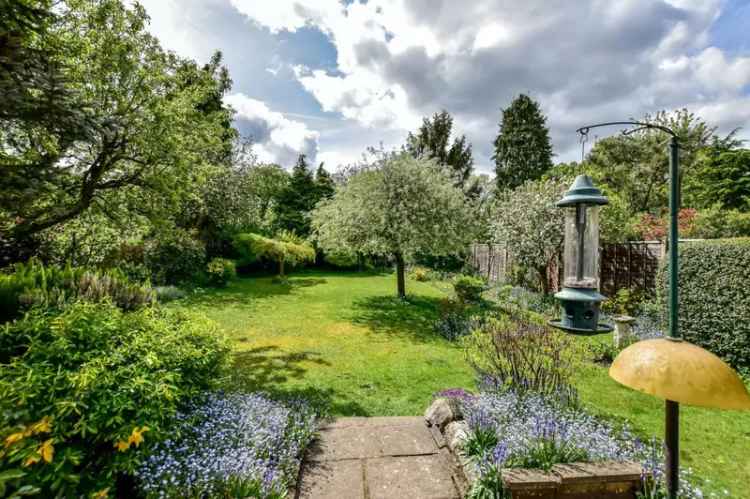 4 Bed Detached House for Sale Near Cassiobury Park