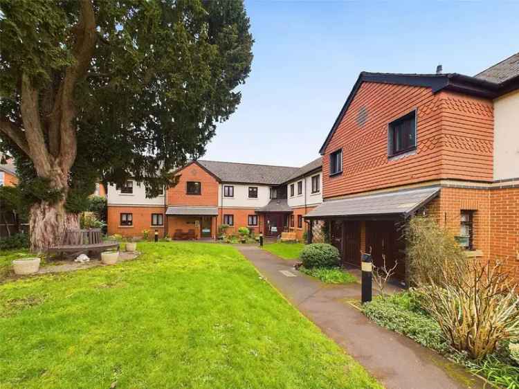 2 Bedroom Apartment for Sale in Gloucester