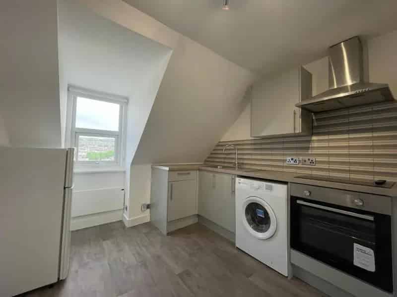 Studio to Rent