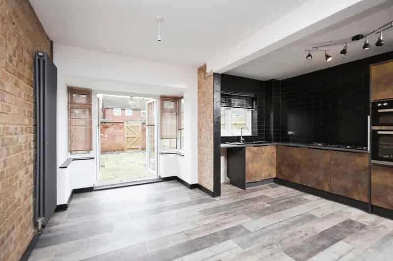 Three Bedroom House in Hampden Park Eastbourne Zero Deposit Available