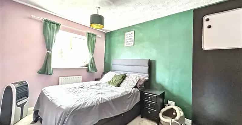 1 Bedroom Flat for Sale in Rainham