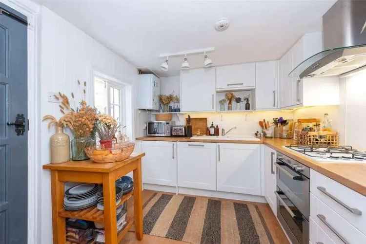 2 Bed House for Sale Near Woking Town Centre