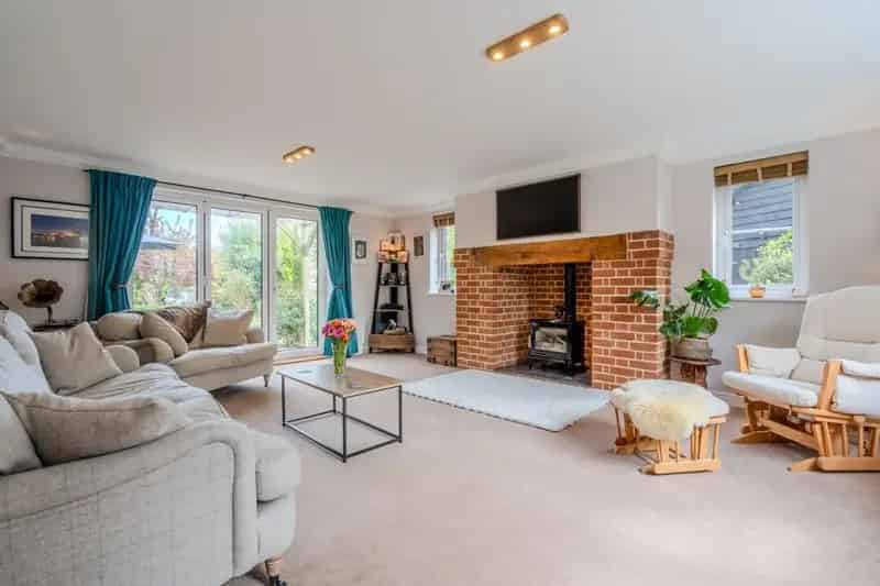6 Bedroom Detached House for Sale Badger Wood Lane
