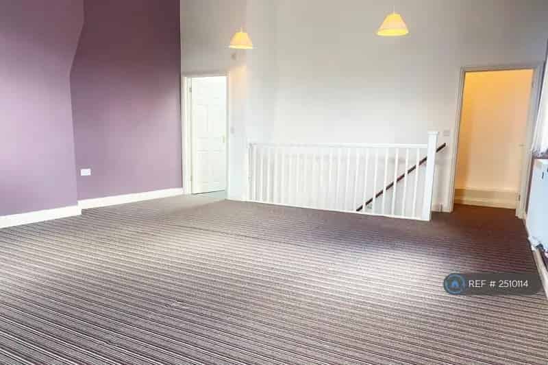 2 Bedroom Maisonette near UWE Glenside Campus