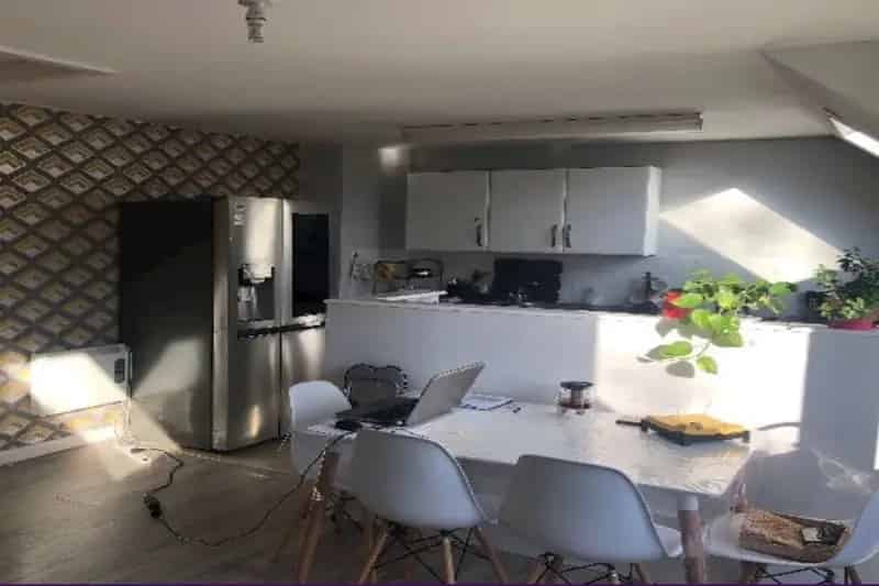 2 Bed Flat Salford Manchester Private Parking Close to City Centre