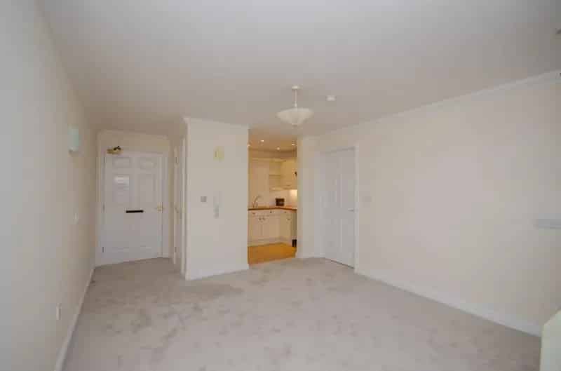 1 Bedroom Retirement Flat For Sale