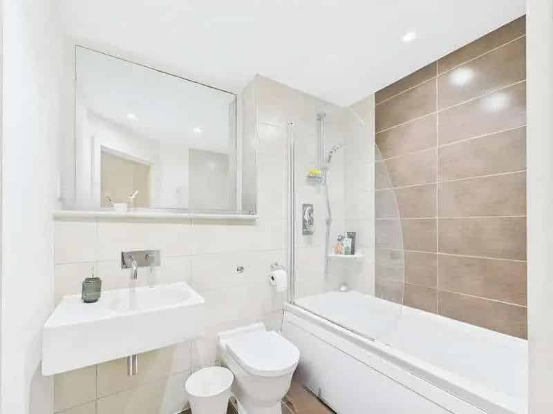 2 Bed Flat for Sale Near New Street Station