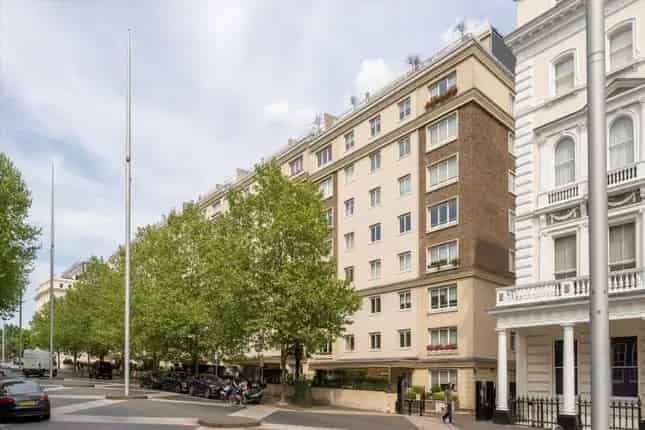 3 Bedroom Apartment near Hyde Park Knightsbridge