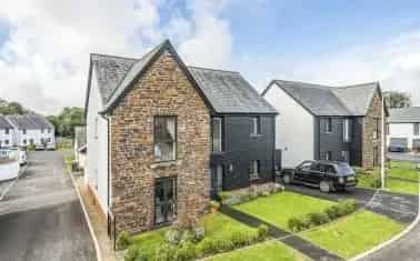 4 Bed Family Home Totnes Over 1500 Sqft Modern Living