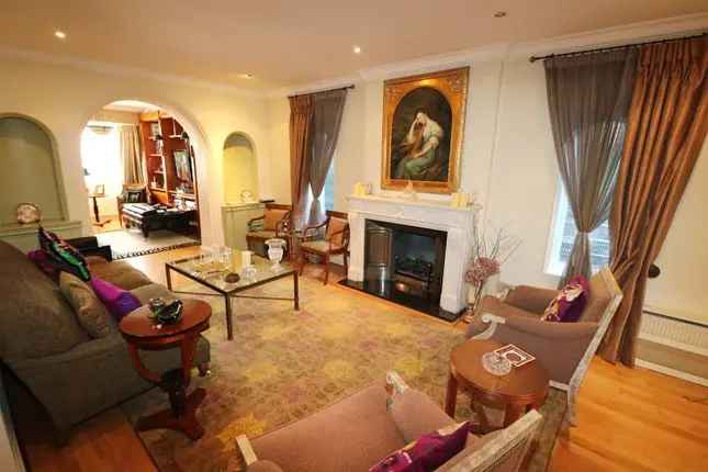 Six Bedroom Detached House for Sale in Hampstead Garden Suburb