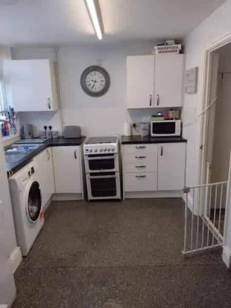3 Bedroom House with 2 Sheds