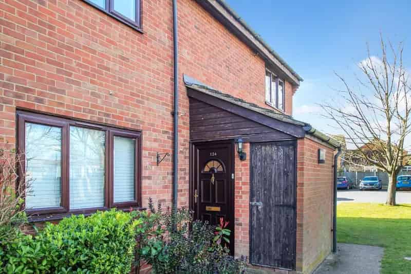 1 Bedroom Apartment for Sale