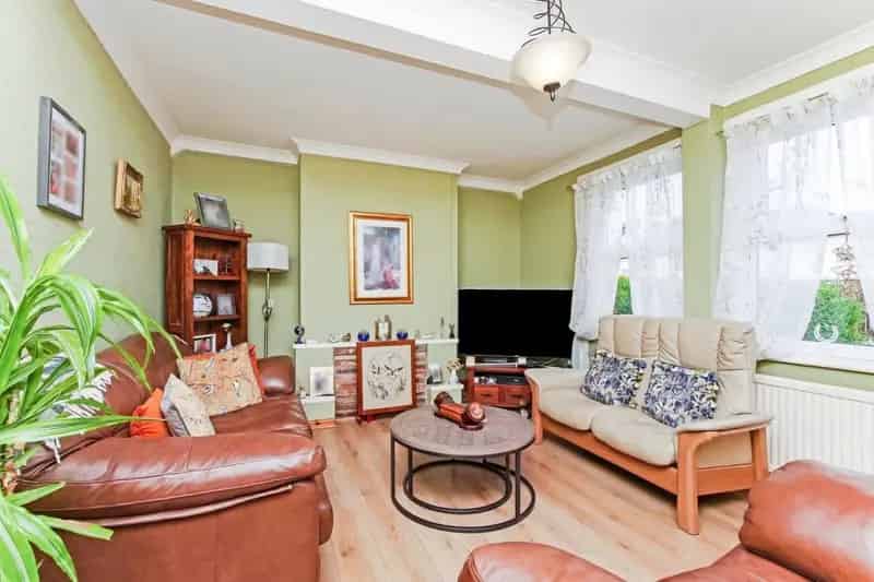3 Bedroom Family Home Near City Centre