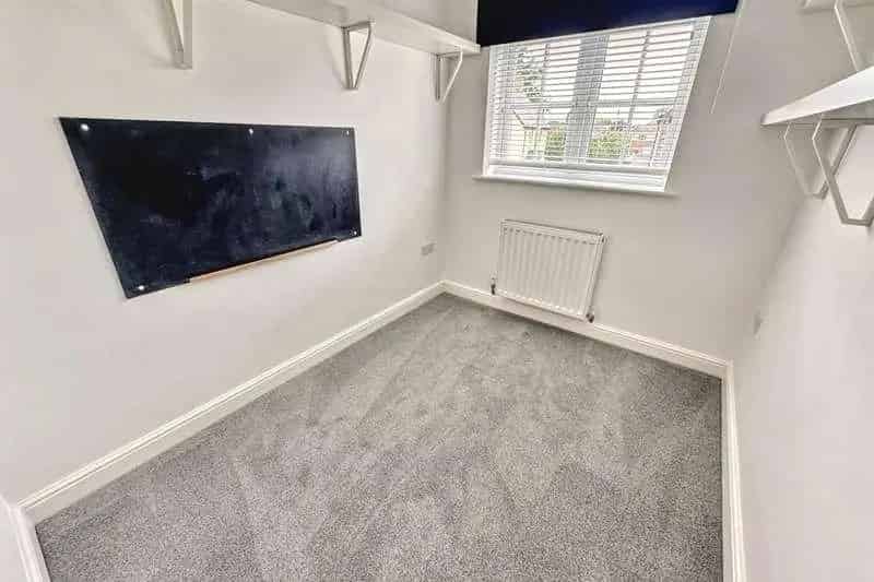 3 Bed House for Sale in Cul-de-sac Backing onto Golf Course