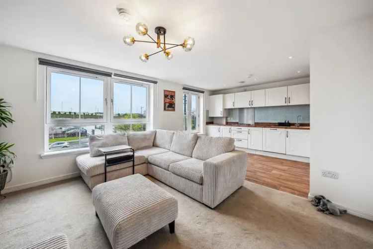 2 Bedroom Flat for Sale Near Glasgow City Centre