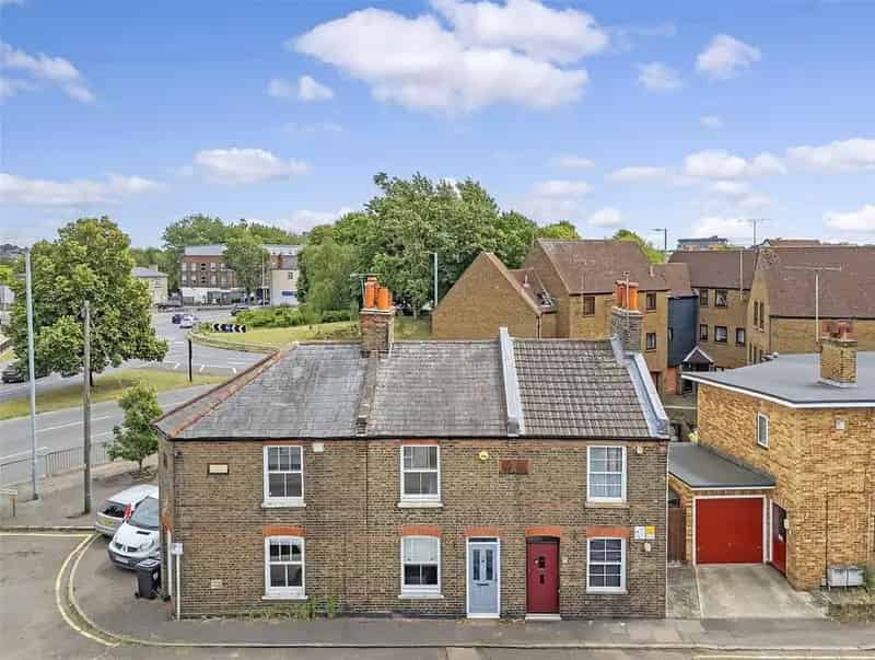 2 Bedroom Terraced House for Sale in Chelmsford