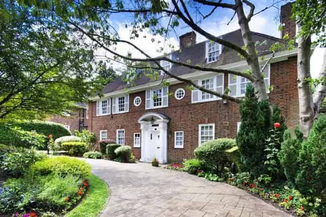 Six Seven Bedroom Detached House Hampstead Garden Suburb