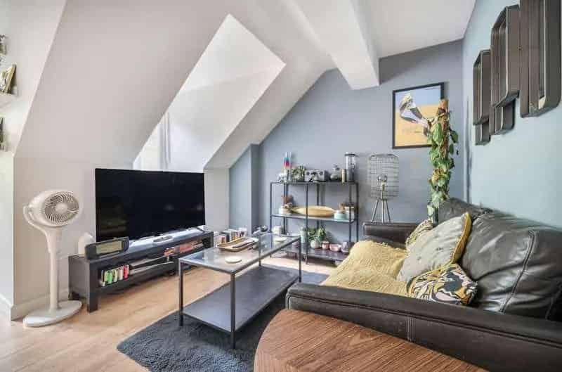 1 Bed Flat for Sale - Modern & Cosy Apartment