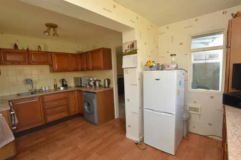 2 Bed Detached Bungalow For Sale
