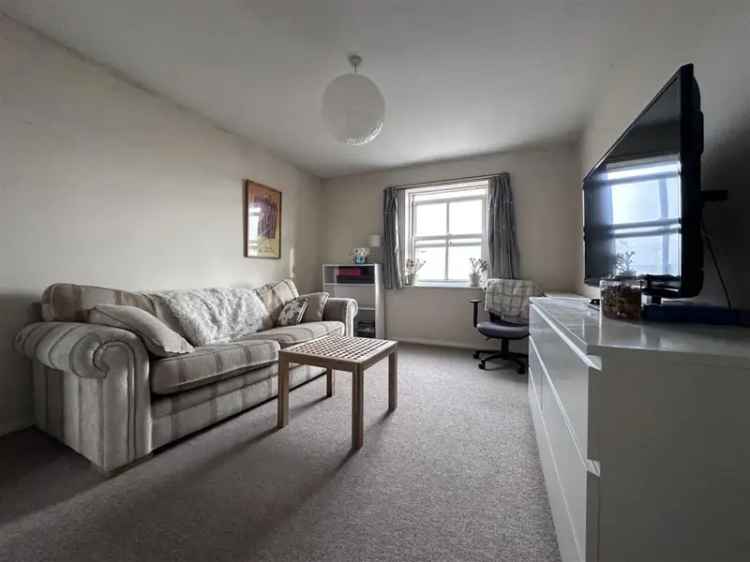 2 Bedroom Flat Kingsdown Parade 3rd Floor