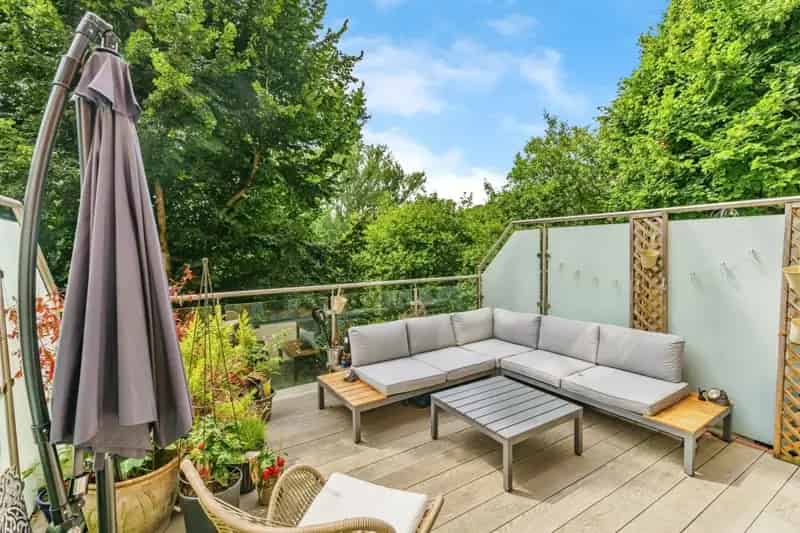 Four Floor Home with Four En-Suite Bedrooms and Family Room