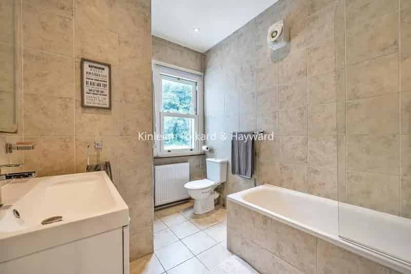 Two Bedroom Semi-Detached House with Driveway and Garden