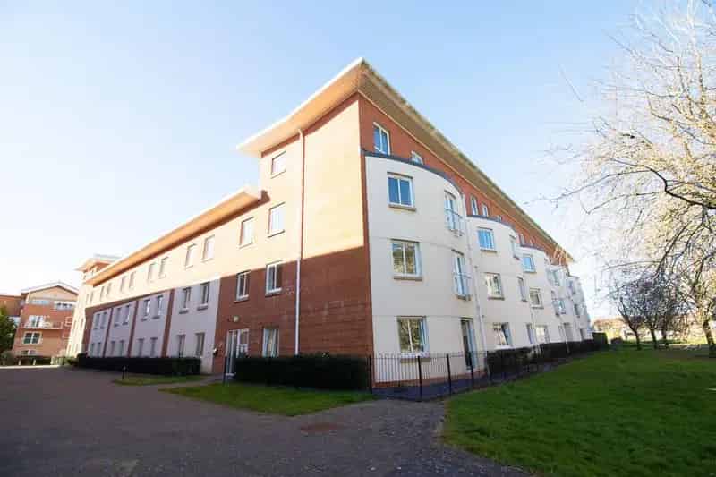 2 Bedroom Apartment for Sale