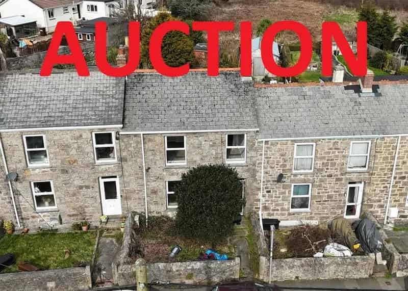 3 Bedroom Terraced House for Sale at Auction