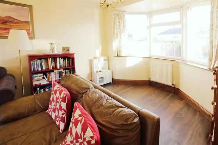 3 Bedroom Semi Detached House to Rent Extended Modern Large Garden