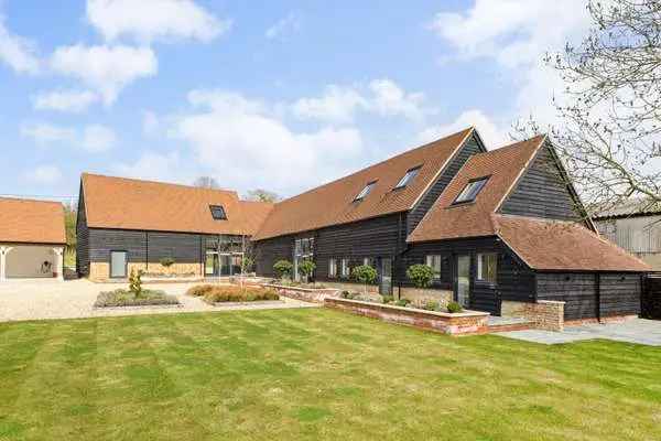 Grade II Listed Barn Conversion Five Bedrooms Oxfordshire