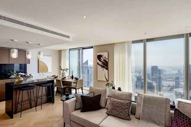 Flat for sale in Marsh Wall, London E14