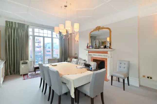 4 Bedroom Flat for Sale near Holland Park Kensington