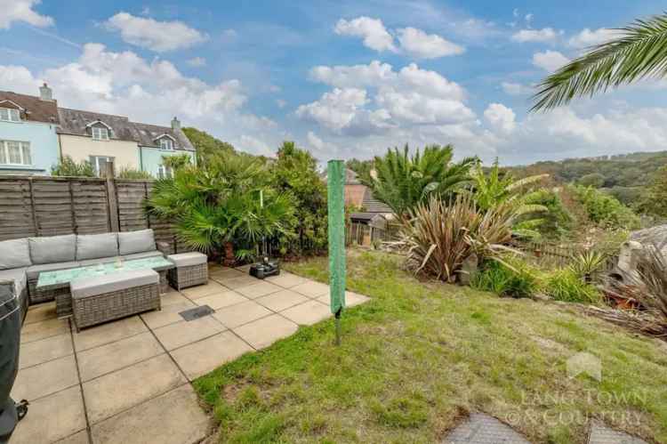 3 Bed House for Sale Stunning Lake Views Family Home