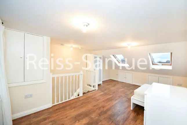 Townhouse for Rent in Canary Wharf Ambassador Square