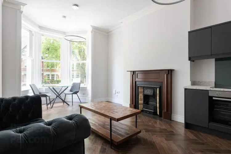 Luxury 2 Bed Apartment Fully Furnished Near City Hospital QUB