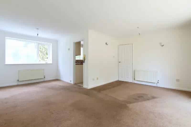 2 Bedroom Flat for Sale near Liverpool Victoria