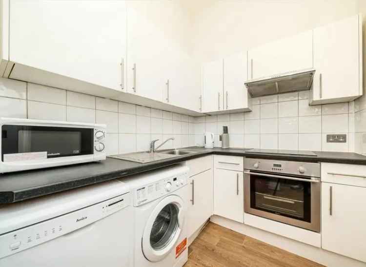 Two Double Bedroom Flat Maida Vale - Period Conversion