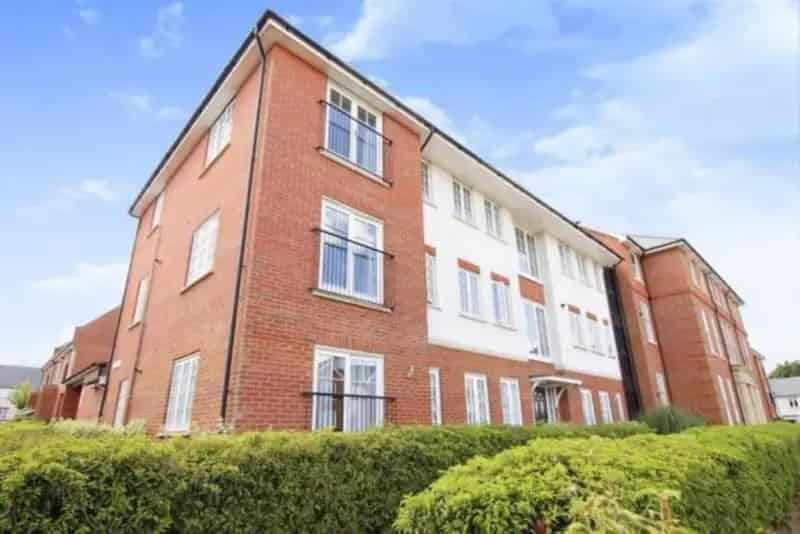 2 bedroom apartment for sale