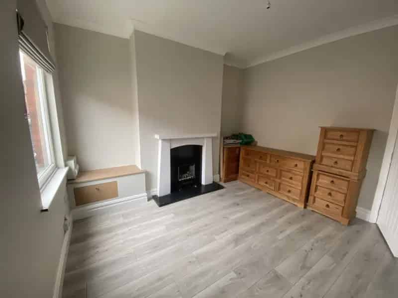 2 Bedroom House For Sale Fully Refurbished
