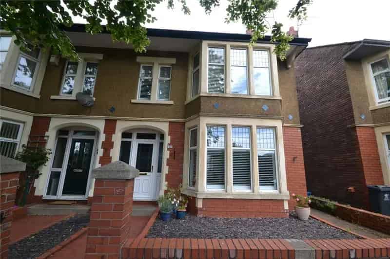 4 Bedroom End of Terrace House for Sale