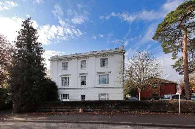 2 Bed Flat for Sale Edenbridge