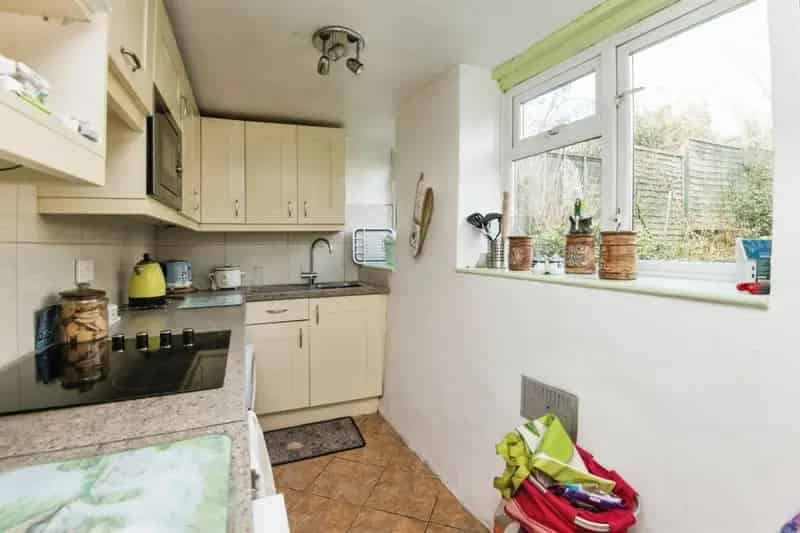 Beautiful Period Cottage in Tranquil Village Setting