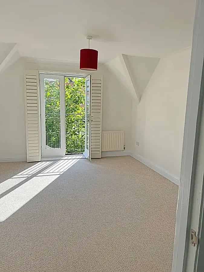 2 Bedroom Flat House to Rent in Didsbury