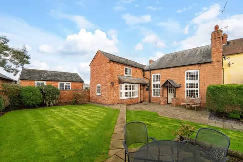 4 Bedroom Barn Conversion Princethorpe Rugby