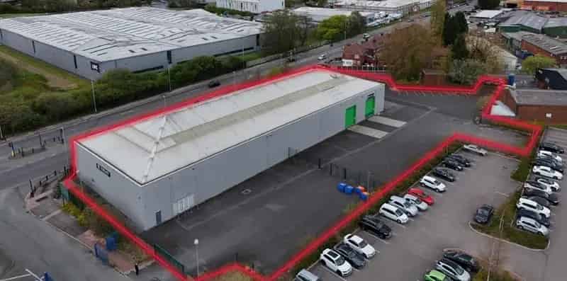 Standalone Warehouse Trade Unit 17896 sq ft Near M60 Manchester
