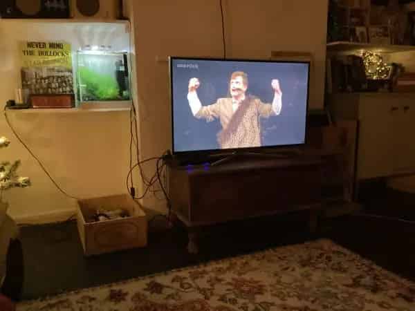 2 Bed Flat Cowley Estate Near Oval Tube Reay Primary Catchment