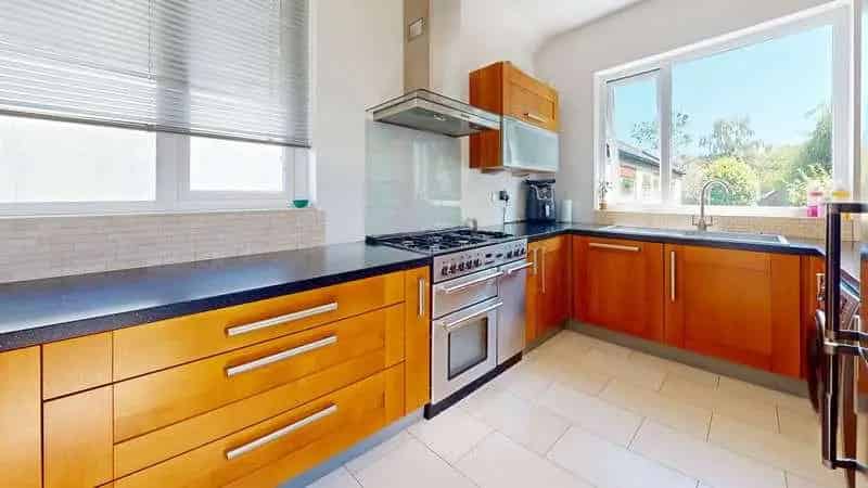 3 Bed House for Sale in Heath Cardiff
