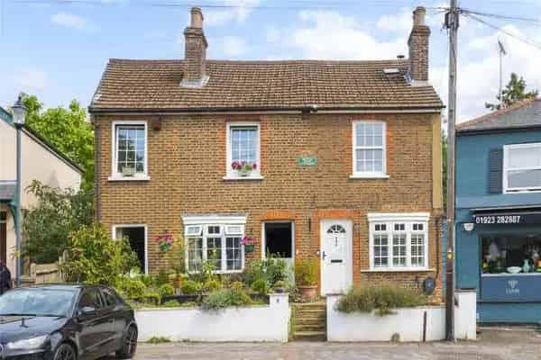 3 Bedroom Character Cottage Chorleywood Hertfordshire