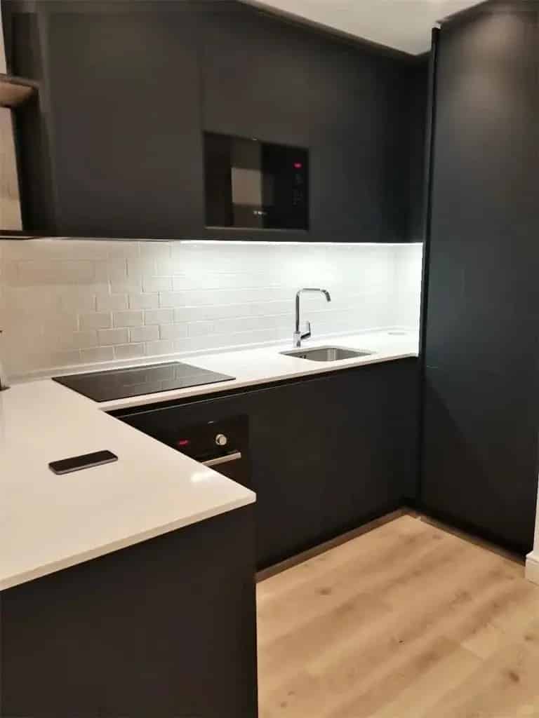 Furnished Studio Flat to Rent Available August 19th