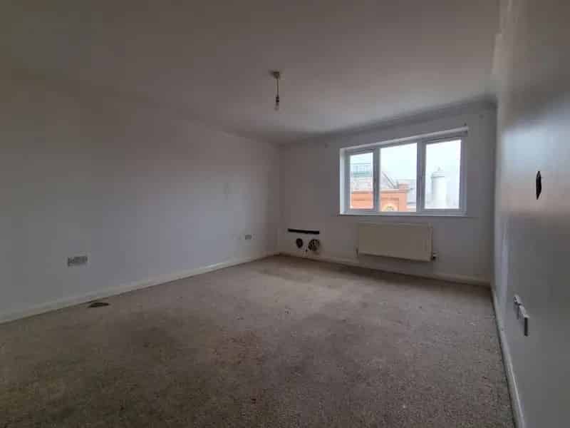 2 Bedroom Flat for Sale Southsea Hampshire